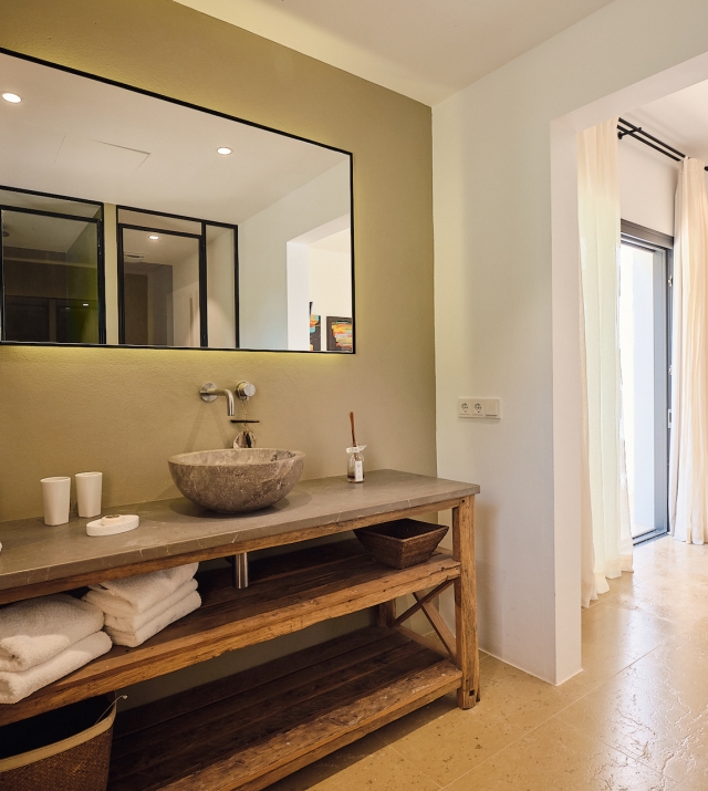 Resa Estates finca campo san jose Ibiza ensuite bathroom.jpg